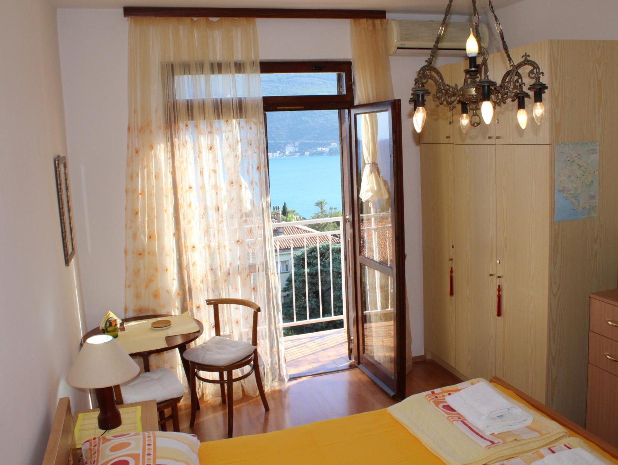 Guest House Tomanovic Herceg Novi Room photo